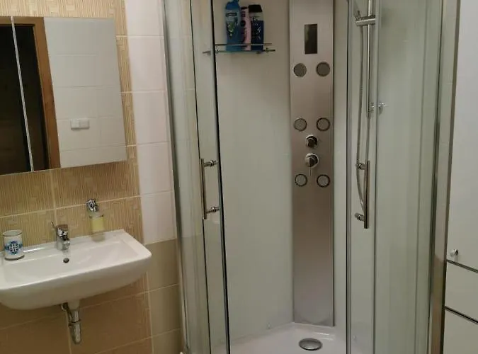 Paulina Vel'ka Lomnica