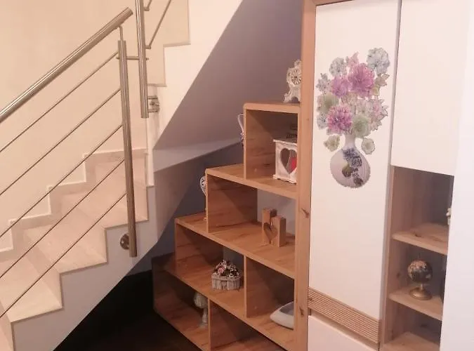 Paulina Vel'ka Lomnica